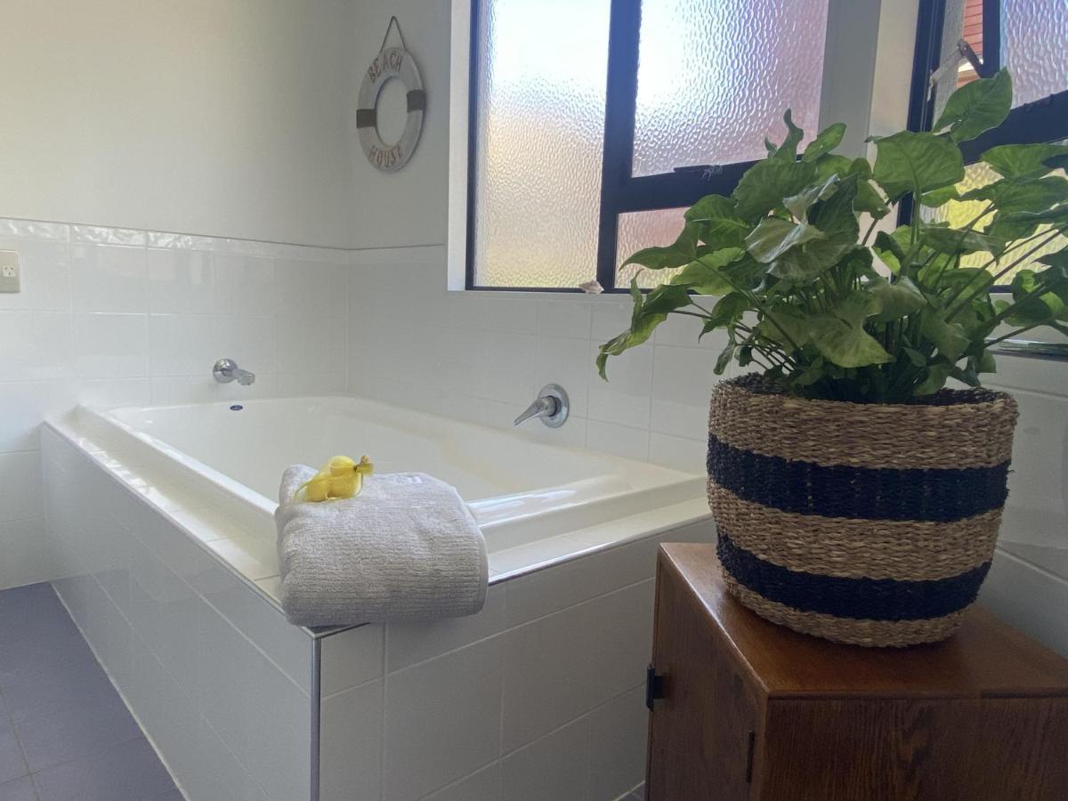 דירות מאונט מאונגאנוי Superb Beachside Location, Private And Tranquil מראה חיצוני תמונה